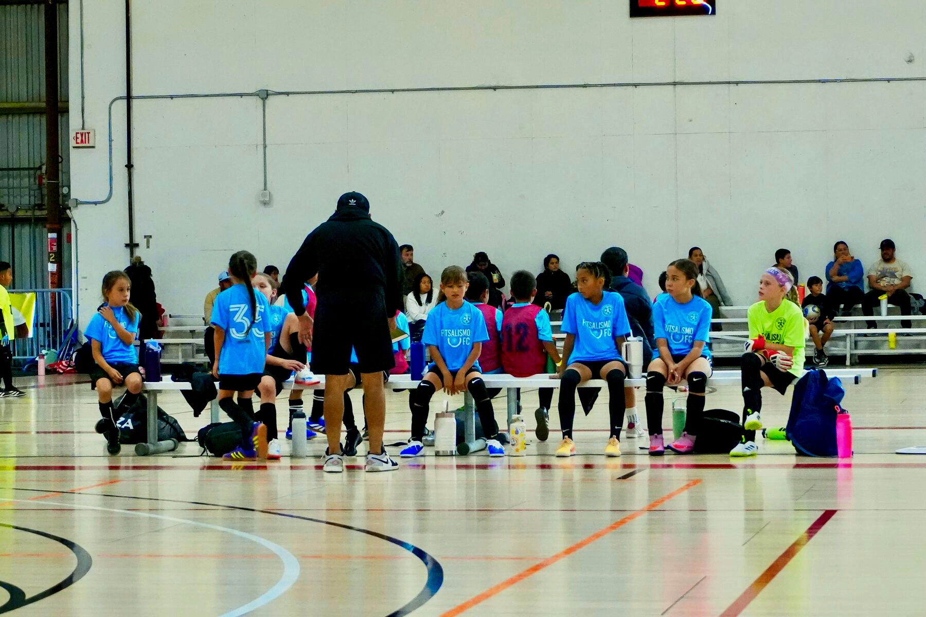 Futsalismo FC youth futsal players in action